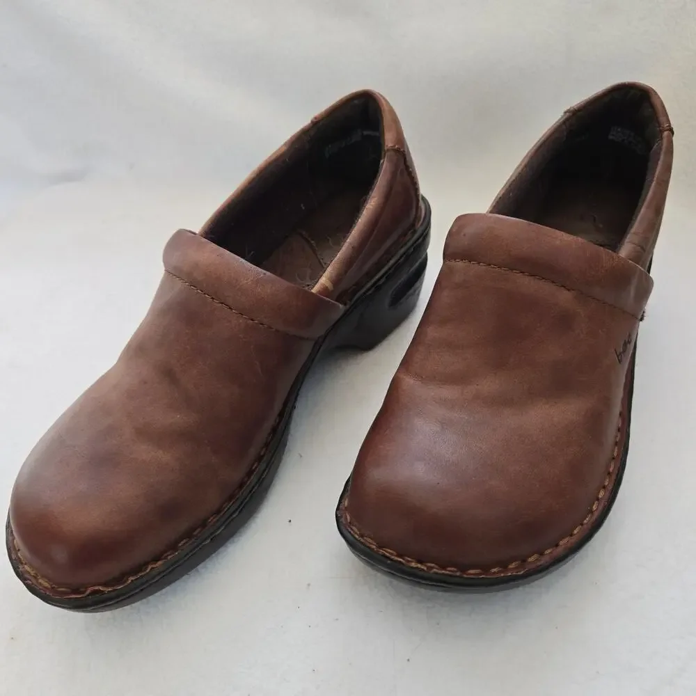 Boc Born Brown Leather Slip on Comfort Clogs ~ Size 6 M - GREAT SHAPE IN AND OUT